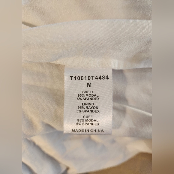 Small Tart Red and White Stripped Chevron Pattern Sleeveless Dress 😍 ✨️ - Picture 9 of 10